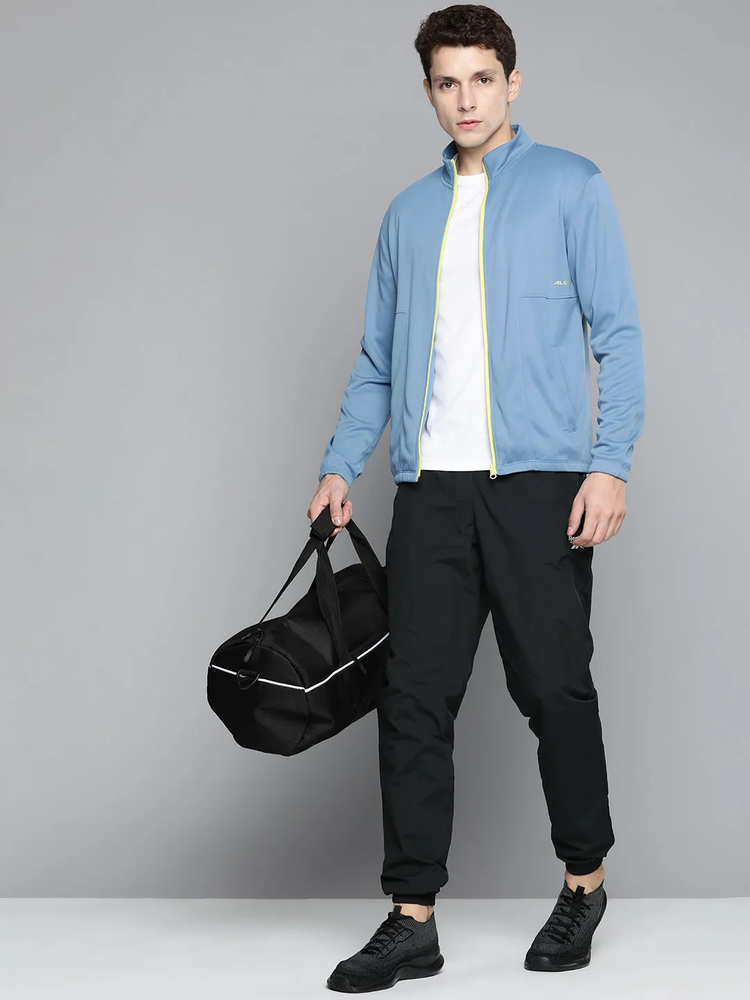 Alcis Men Blue Solid Sweatshirt