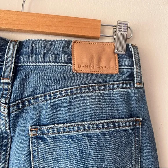 ARITZIA Denim‎ ForumThe '90s Halle Denim Skirt Women’s SIZE 27
