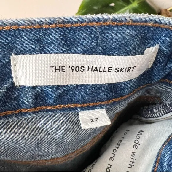 ARITZIA Denim‎ ForumThe '90s Halle Denim Skirt Women’s SIZE 27