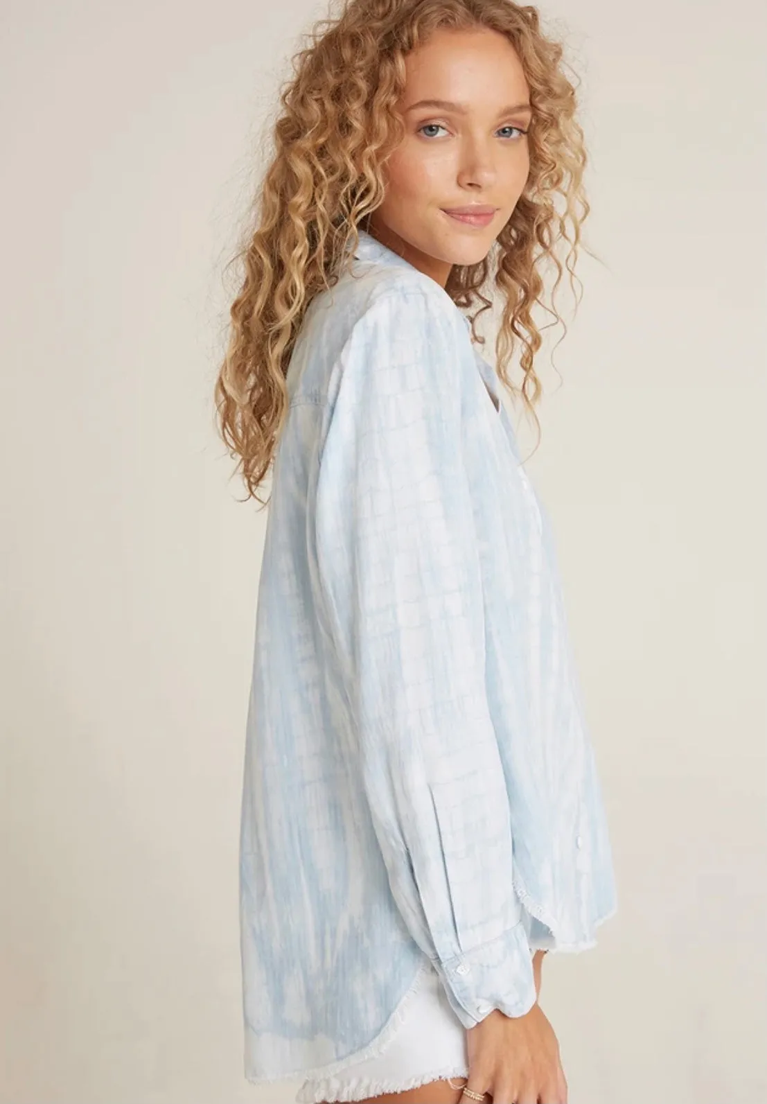 Bella Dahl Fray Hem Flowy Button Down