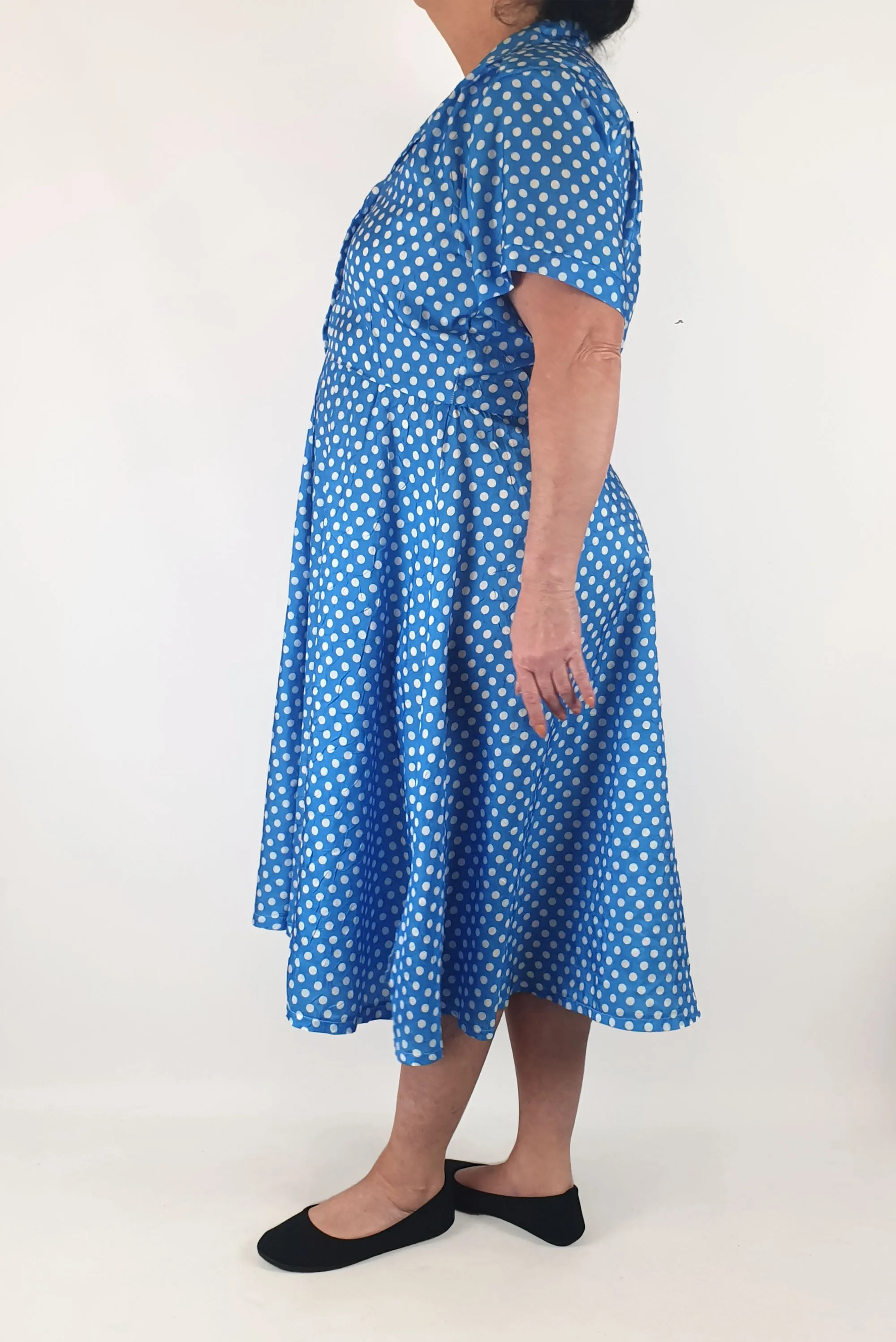 Blue polka dot dress fits size 16-18