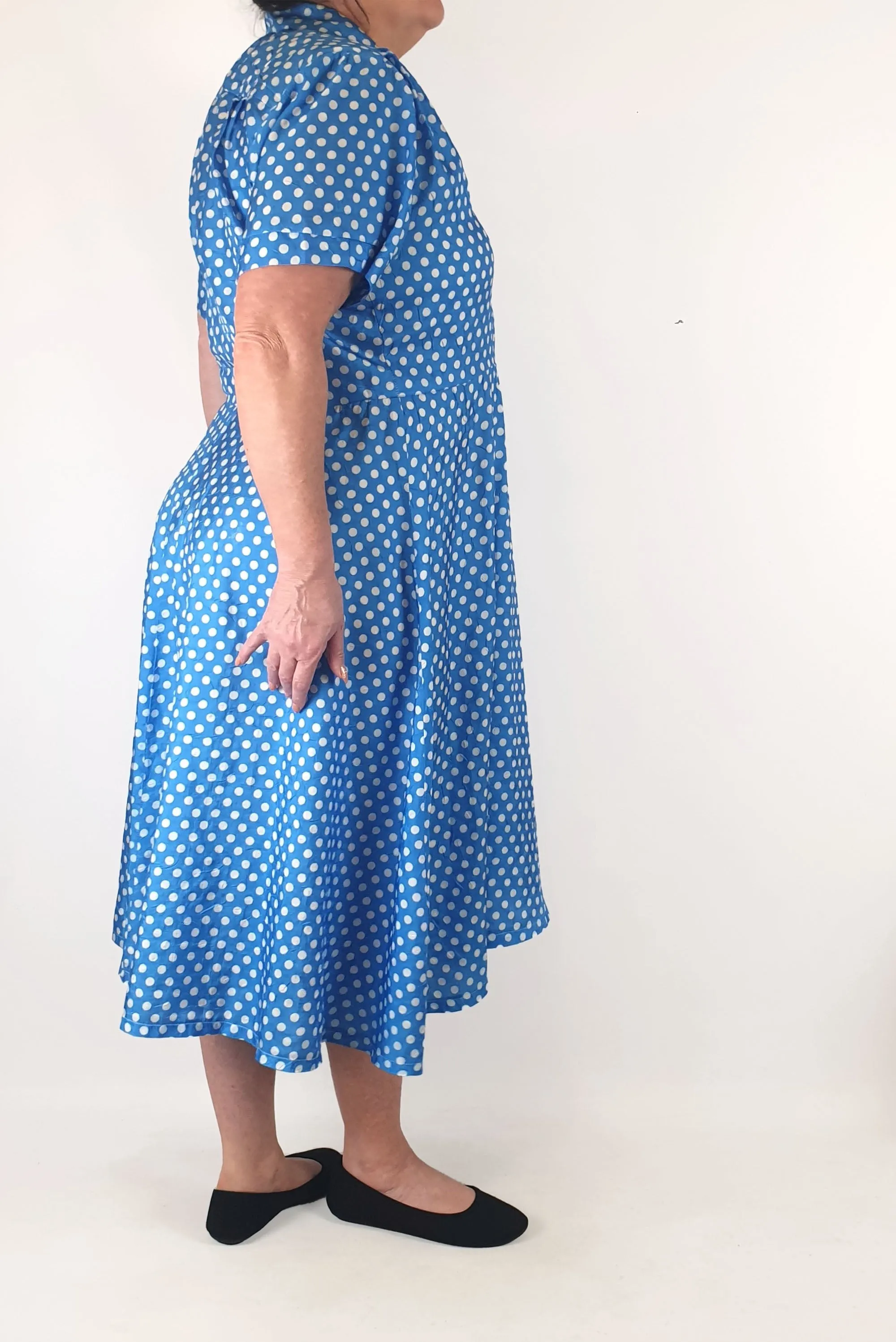 Blue polka dot dress fits size 16-18