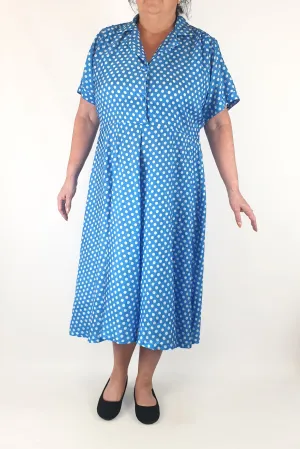 Blue polka dot dress fits size 16-18