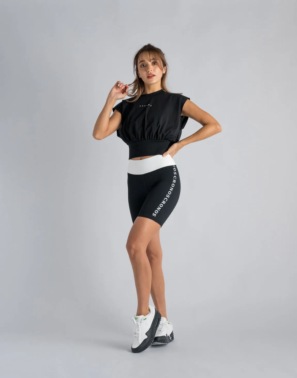 CRONOS WOMEN LOGO SLEEVELESS【BLACK】