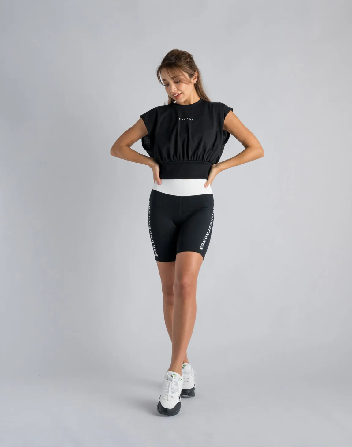 CRONOS WOMEN LOGO SLEEVELESS【BLACK】