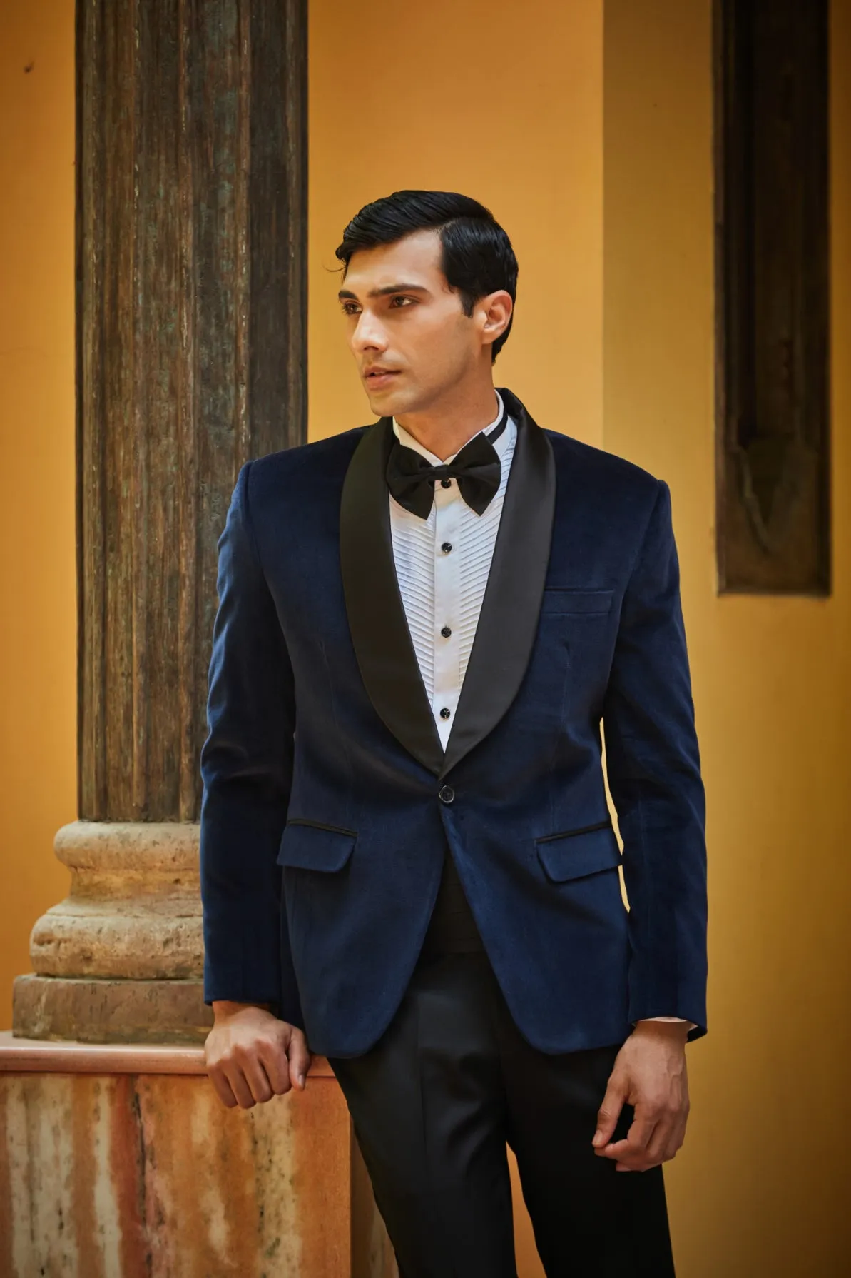 Dali Blue Tuxedo