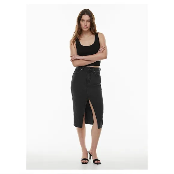 DENIM FORUM The 90’s Halle Denim Skirt