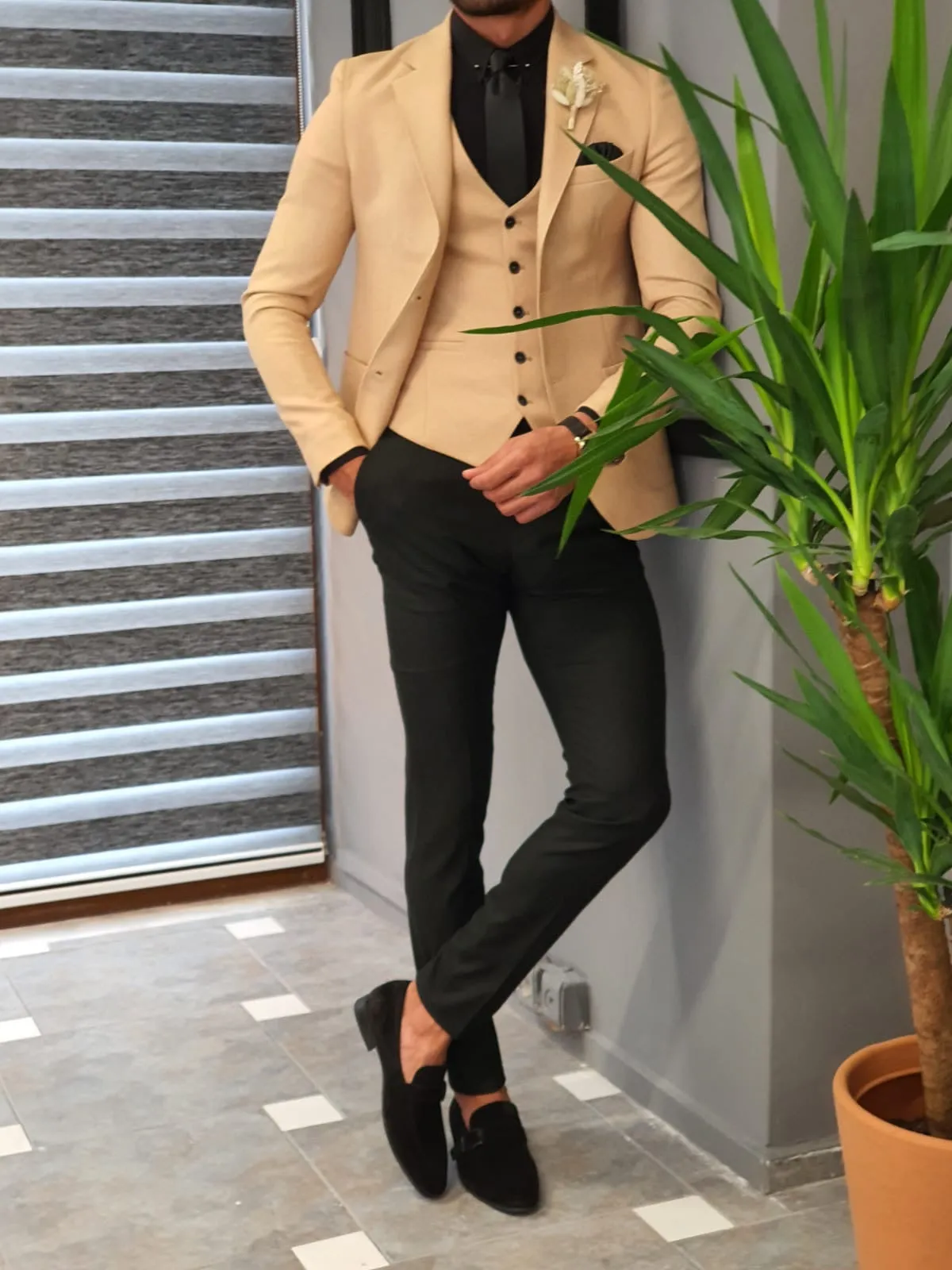 Edmond Beige Slim Fit Suit: The Ultimate Versatile Three-Piece Suit