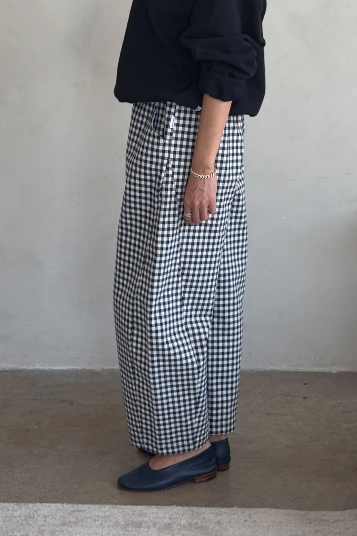 Gingham Arc Pant in Navy | Le Bon Shoppe