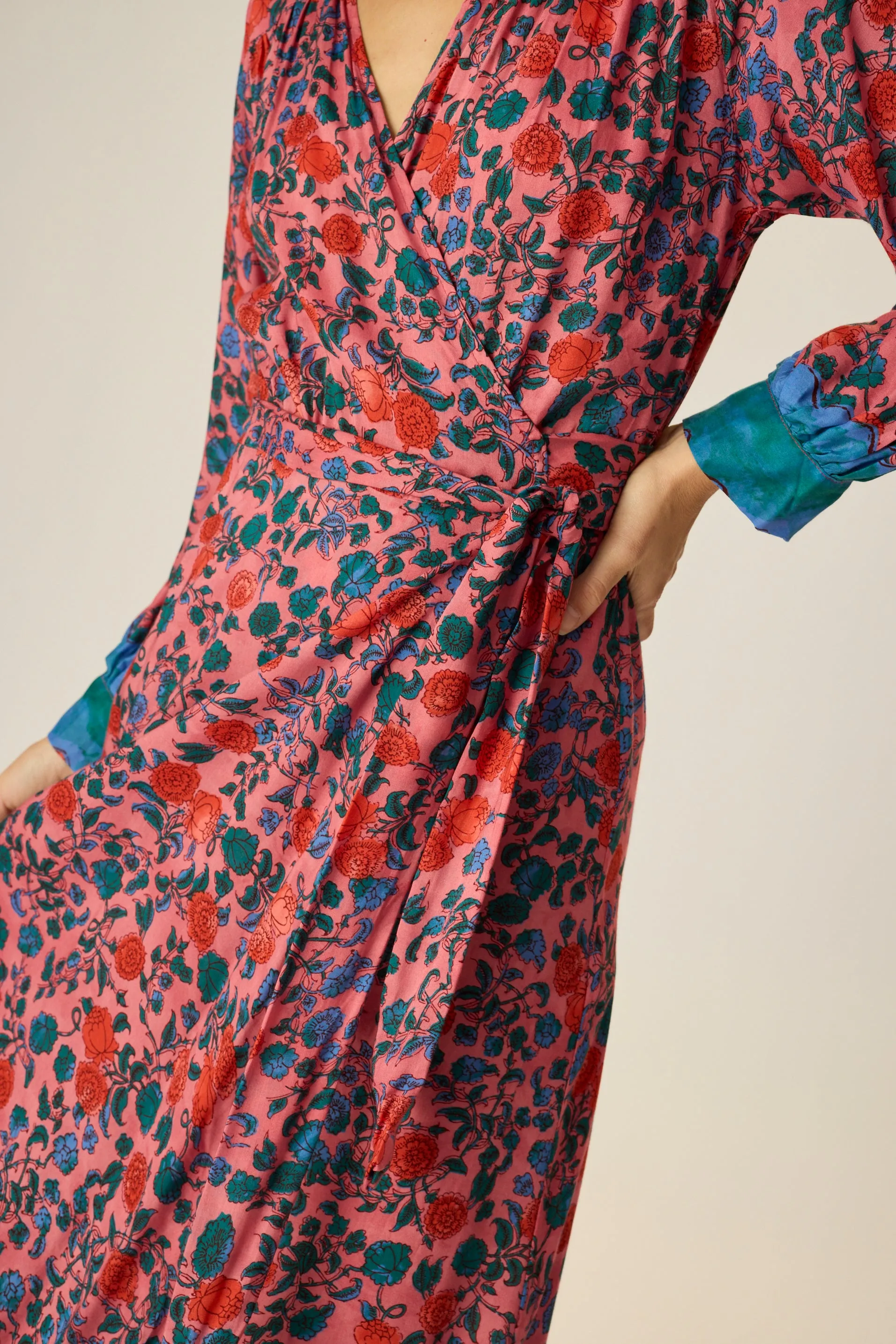 KATE LONG SLEEVE MAXI