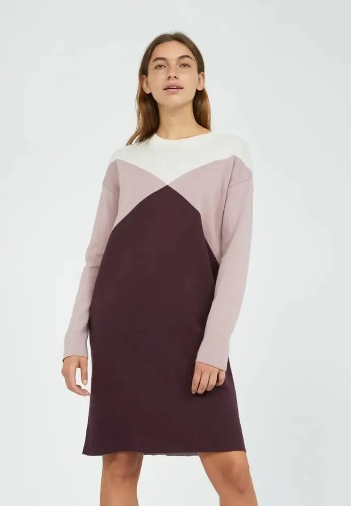 Knit Dress made of Organic Cotton Azizaa Graphics by Armedangels