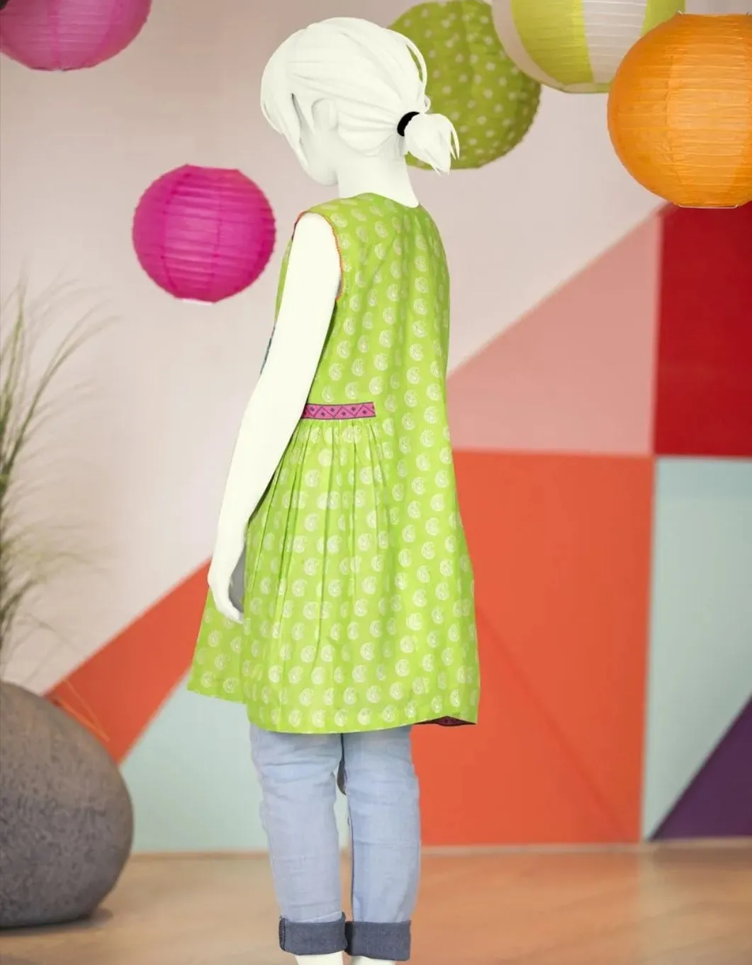 Latest frock design 2019 of Pakistani girls # K2689