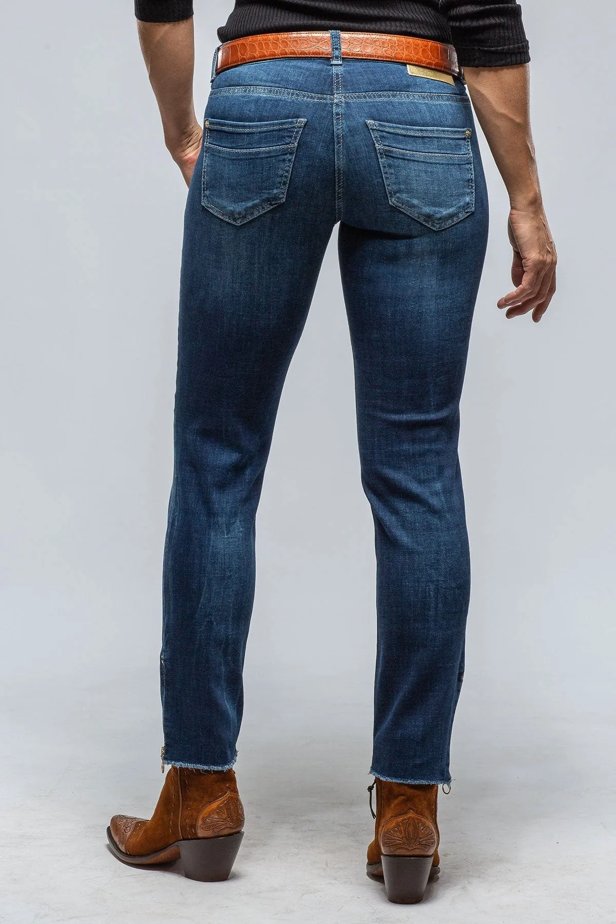 MAC Rich Slim Chic in Dark Blue Net Wash
