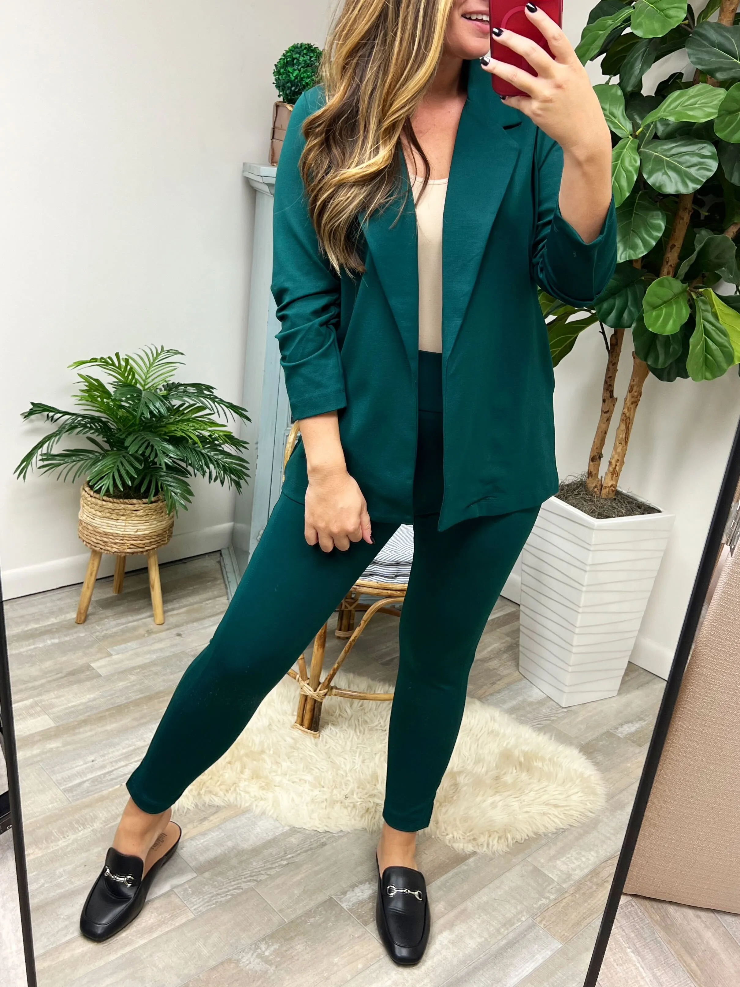 Magic Ankle Crop Skinny Pants in Hunter Green