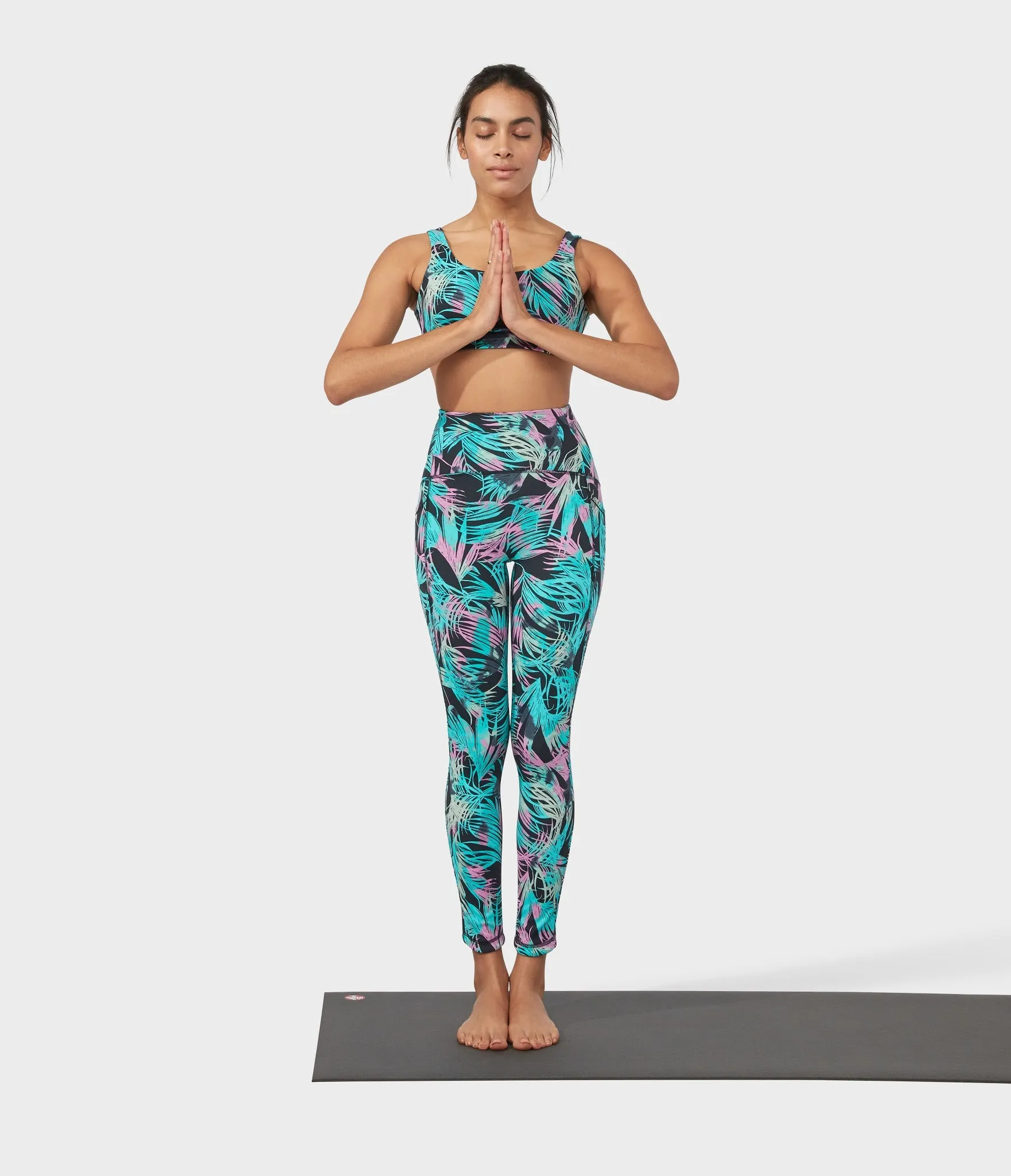 Manduka Apparel - Women's PRO Legging - High Rise 7/8 W/Pocket - Tropics - Black
