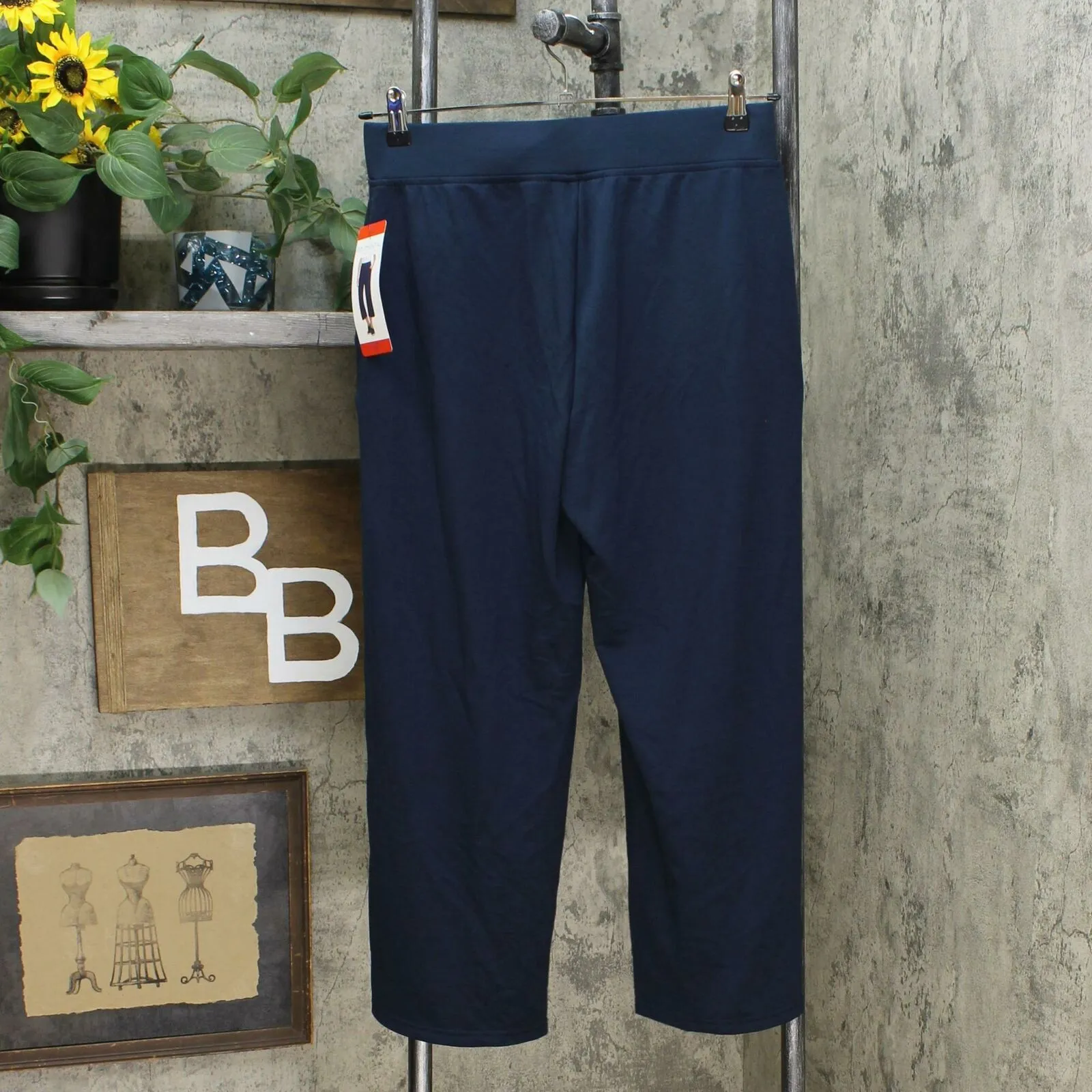 NWT Sentimental Women's Wide Waistband Cropped Soft Knit Pants. 1369425 M