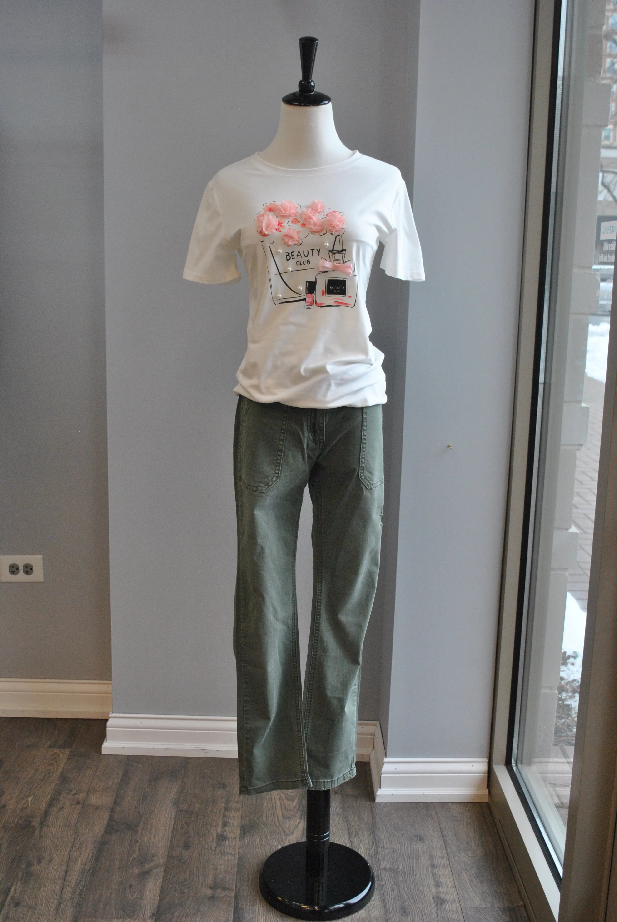 OLIVE GREEN CROPPED PANTS
