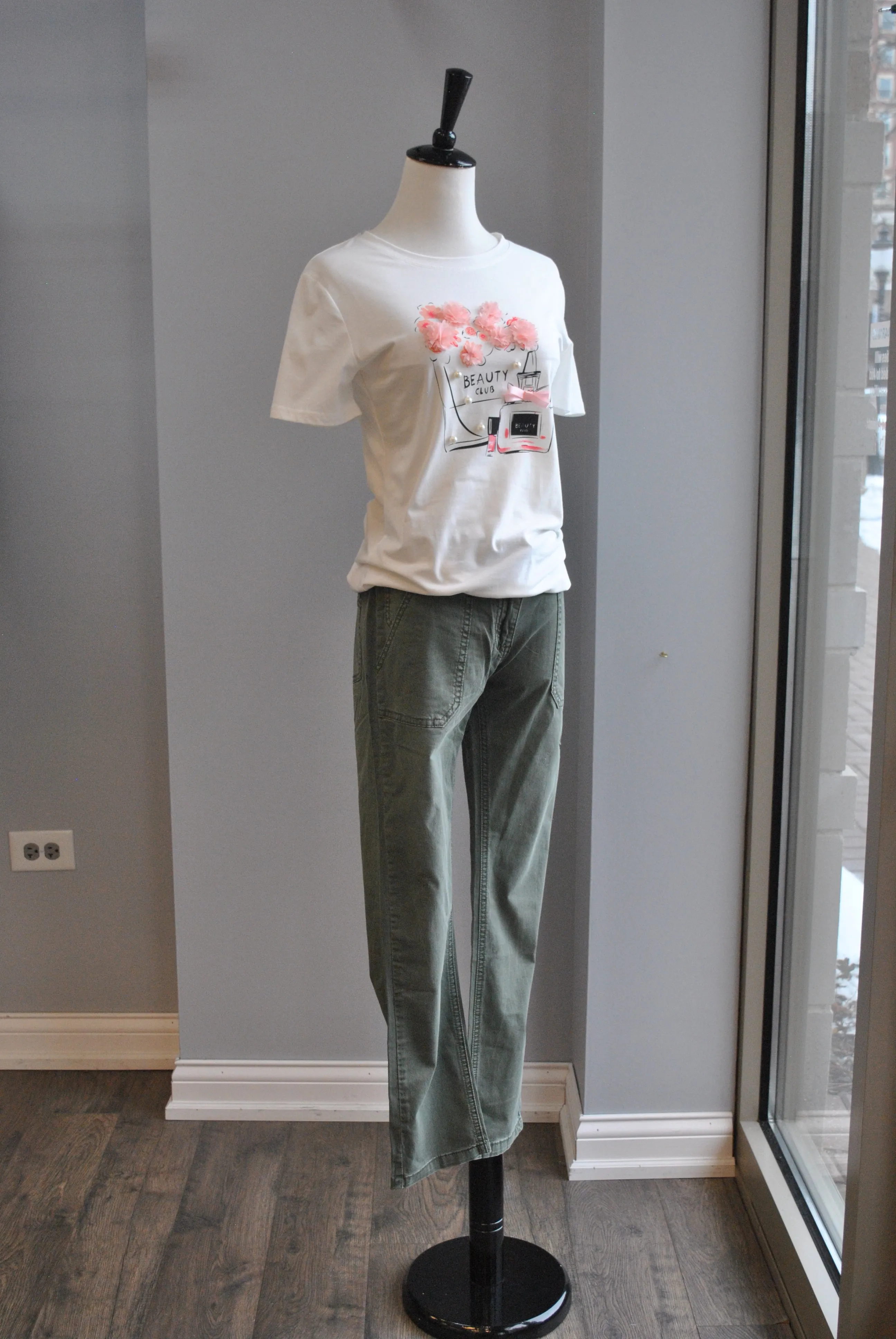 OLIVE GREEN CROPPED PANTS