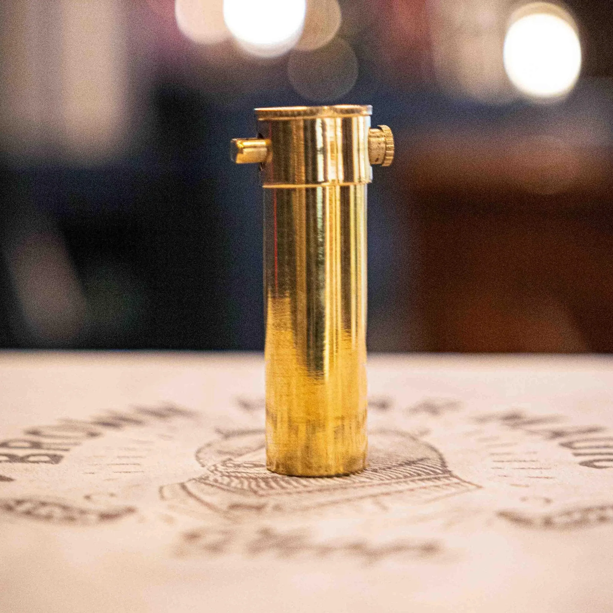 Pro Bill Tube (Brass) by Premium Magic