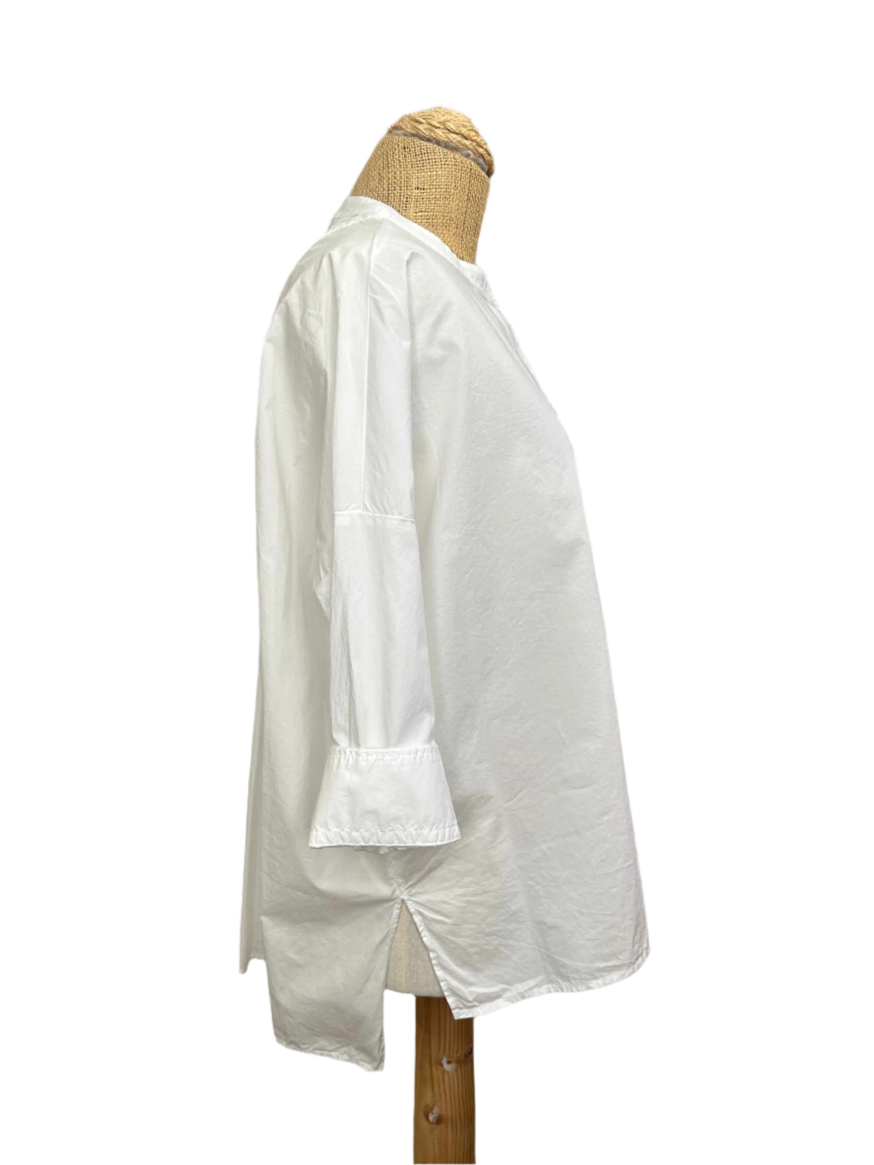 RO - White Button Down w/ Pleats In Back