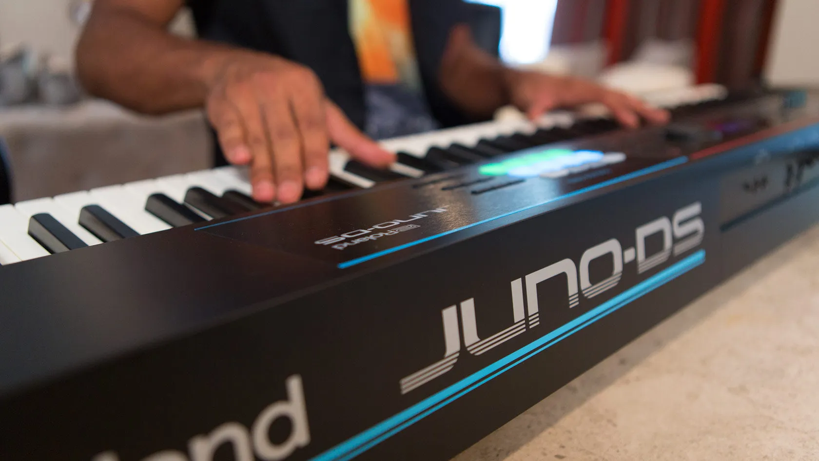Roland JUNO-DS Synthesizer 88 Note Weighted