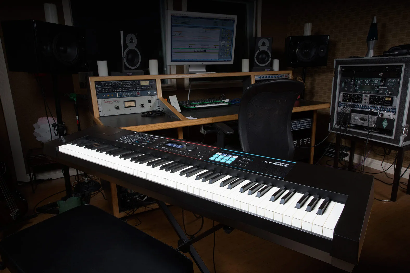 Roland JUNO-DS Synthesizer 88 Note Weighted