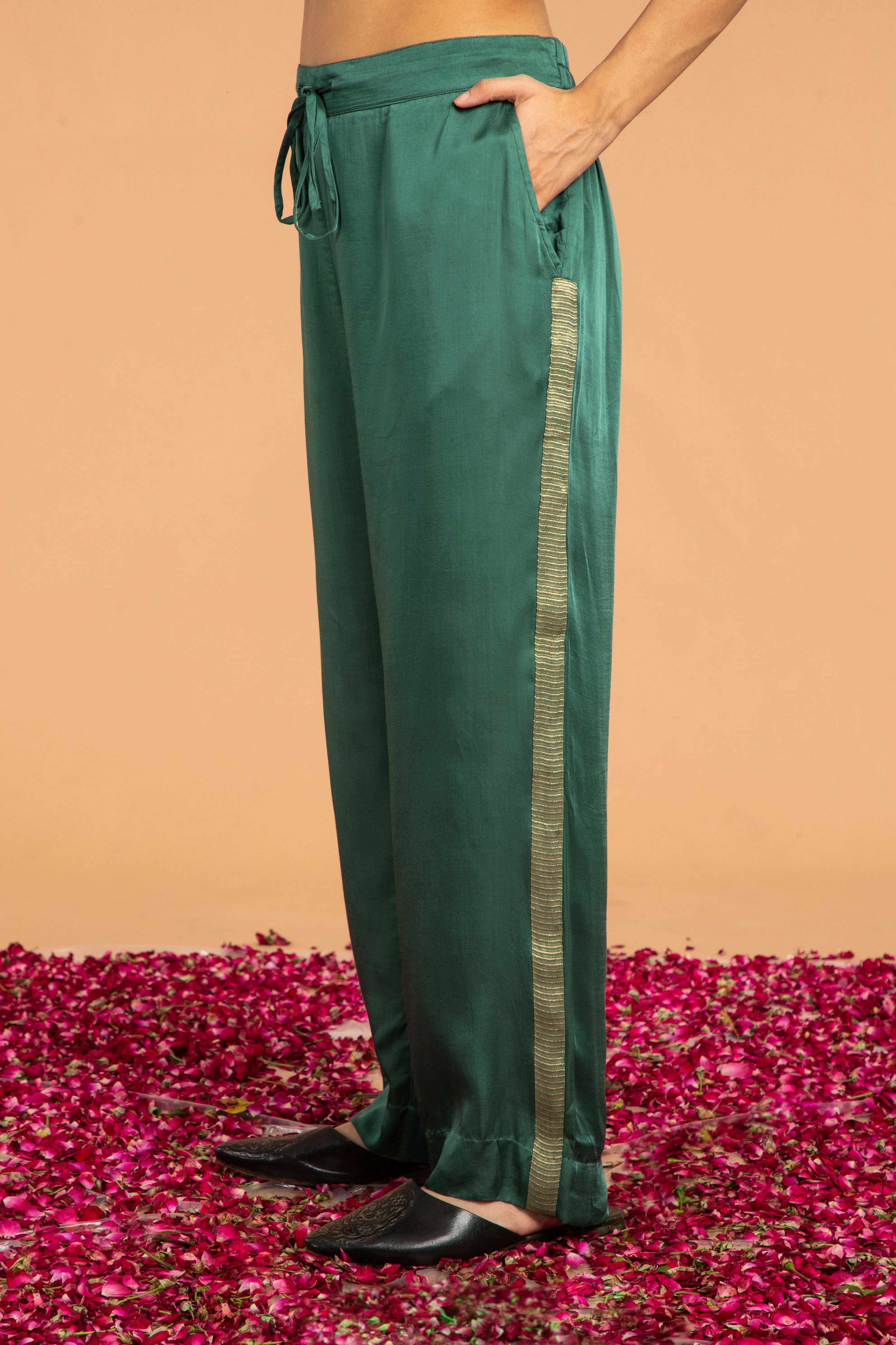 SLIM FIT PANTS -GREEN