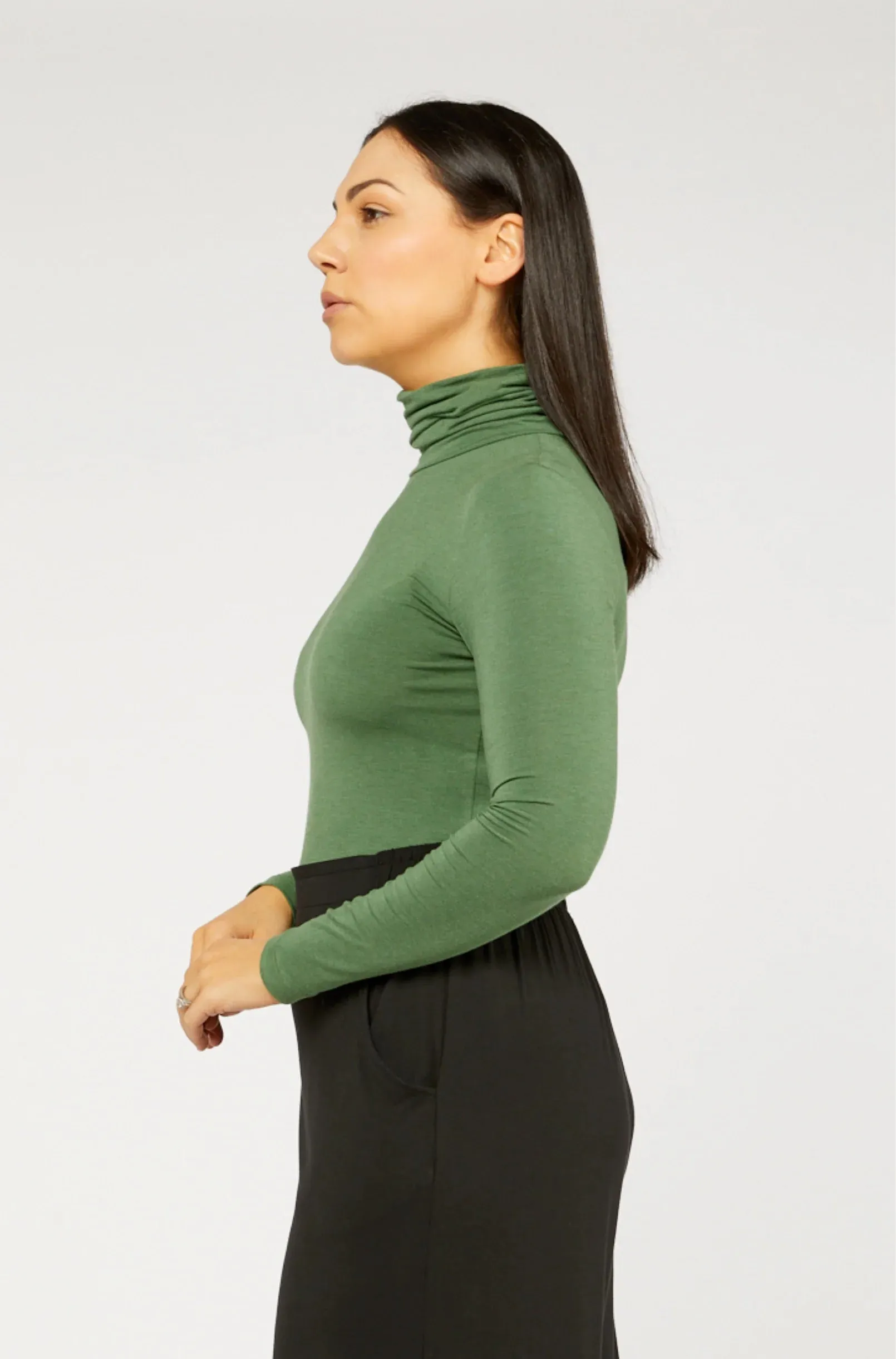Tani Turtle Neck / Sage Marle