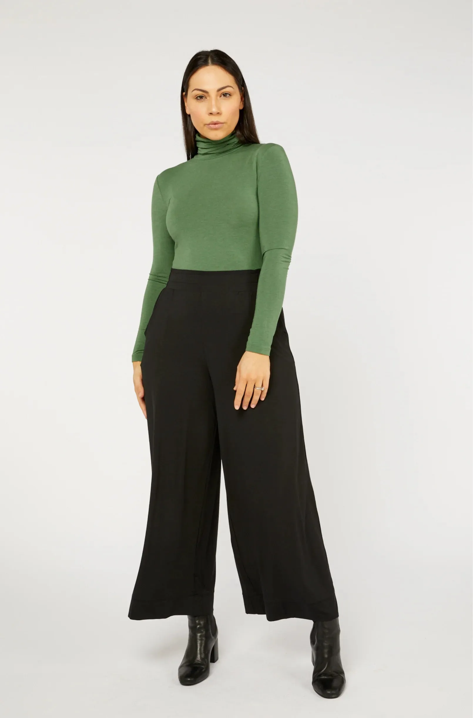 Tani Turtle Neck / Sage Marle