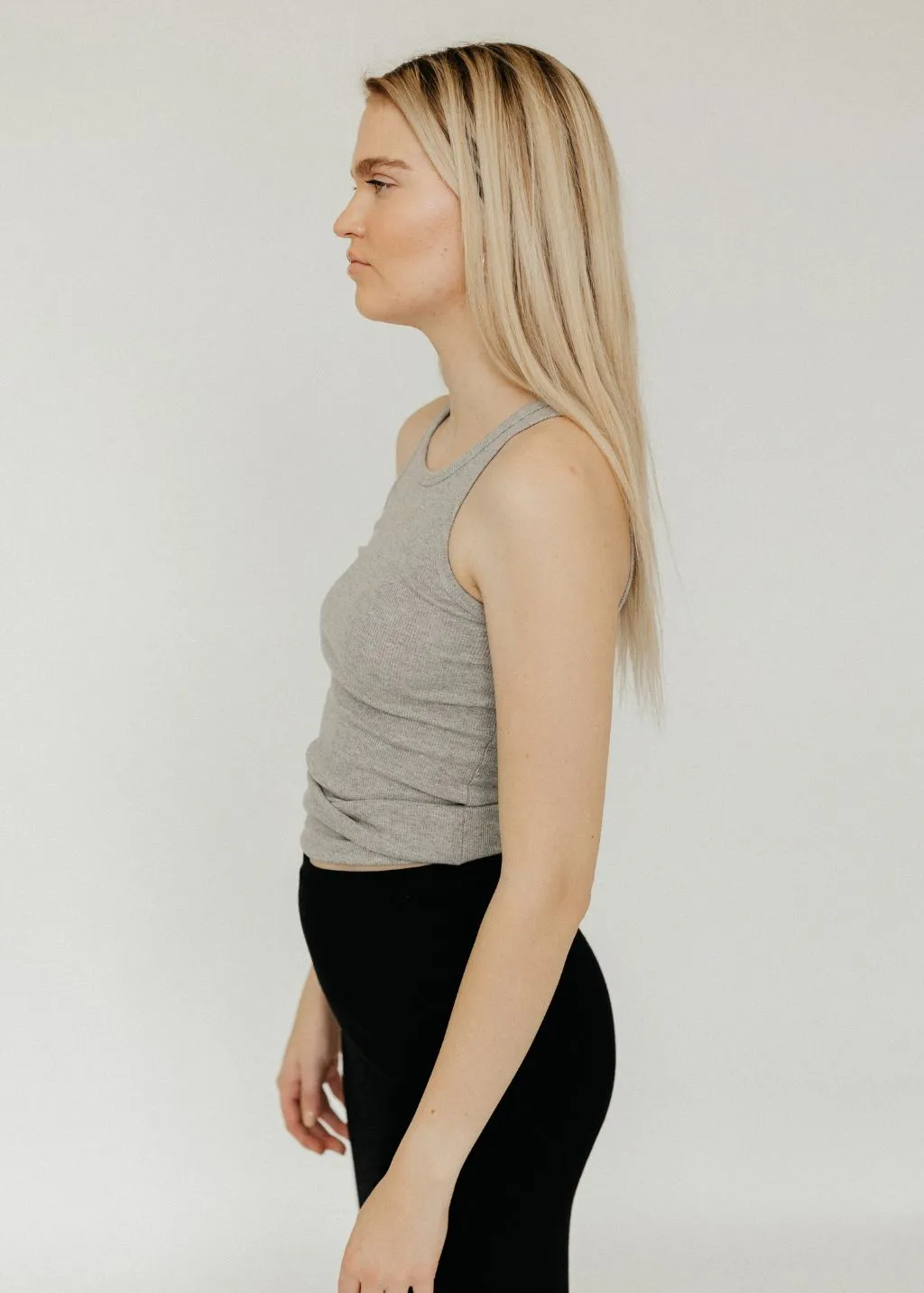 Éterne High Neck Fitted Tank in Heather Grey