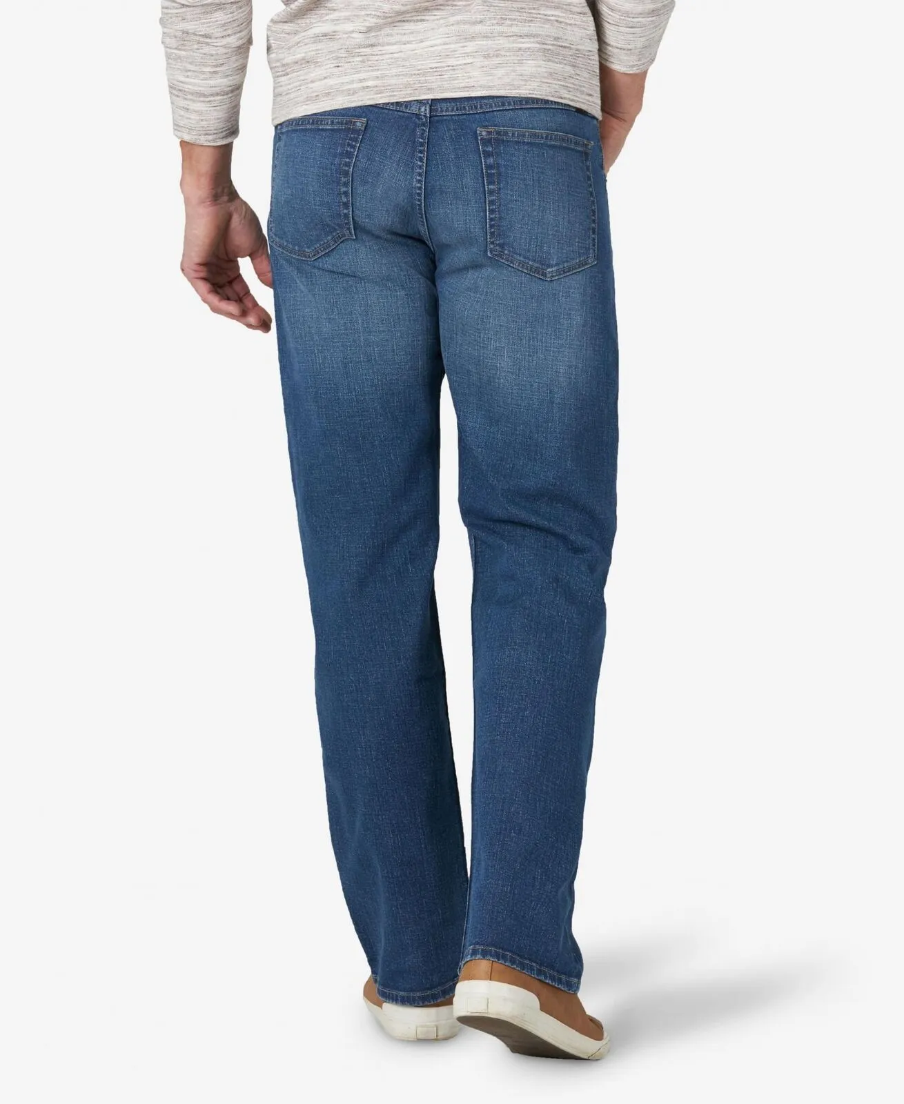 Wrangler Men's Free-to-Stretch Relaxed Fit Jean